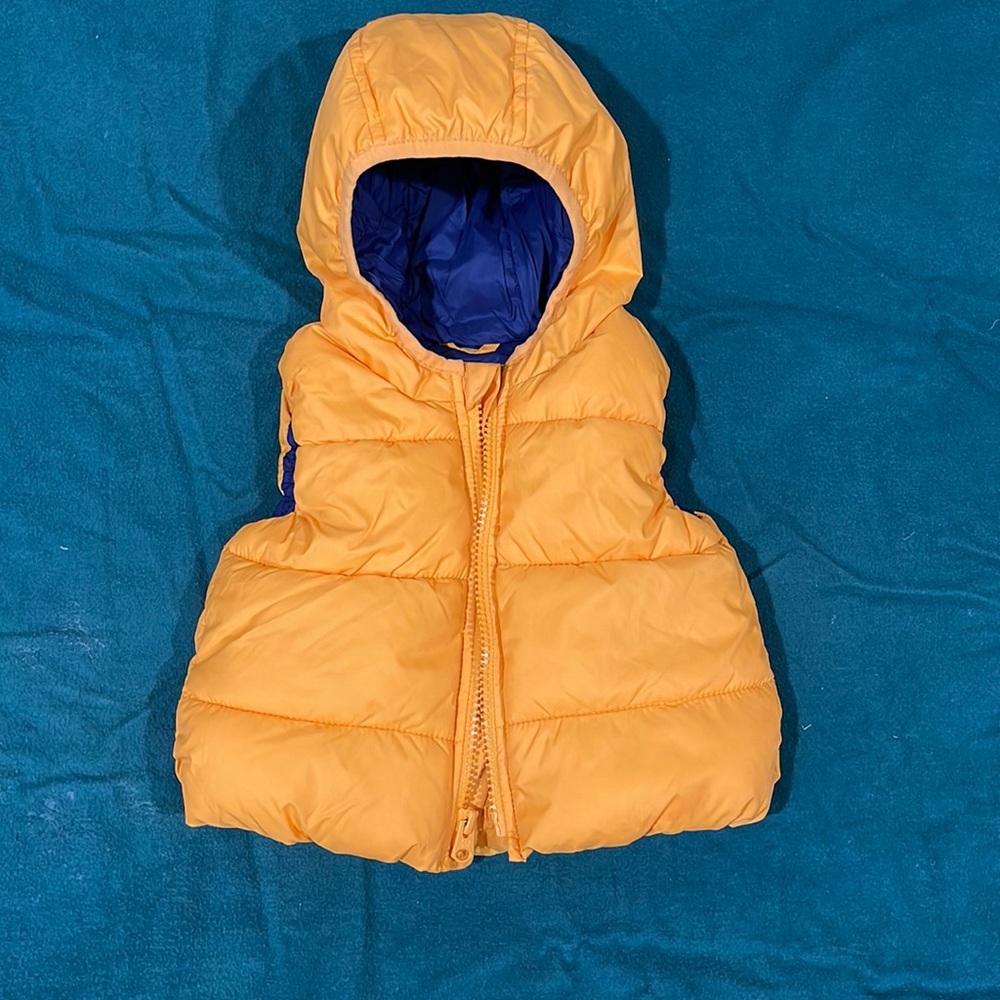 0-6 month puffer best with good. Baby Gap